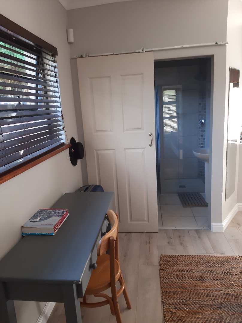 To Let 1 Bedroom Property for Rent in Summerstrand Eastern Cape